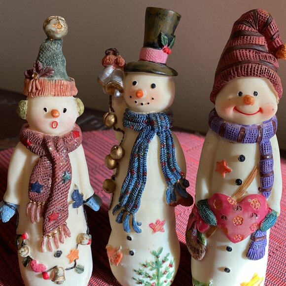 Three Adorable Holiday Snowmen - Picture 5 of 12